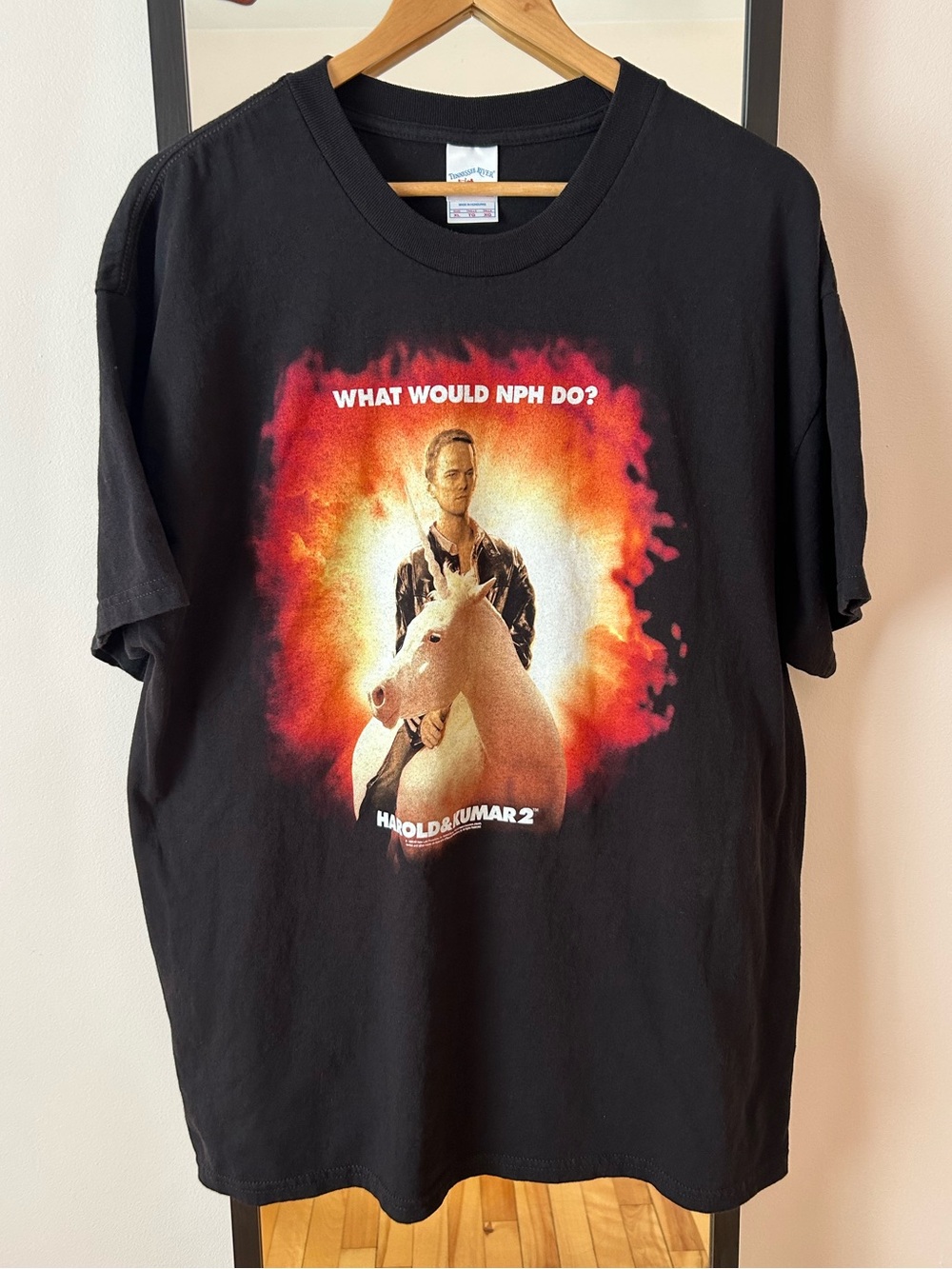 Vintage 2008 Harold & Kumar 2 Escape From Guantanamo Bay movie promo tee shirt